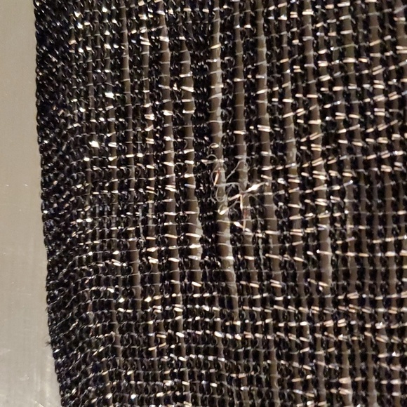 Silver & Black shimmer Metallic scarf with Fringe LARGE - Picture 6 of 6